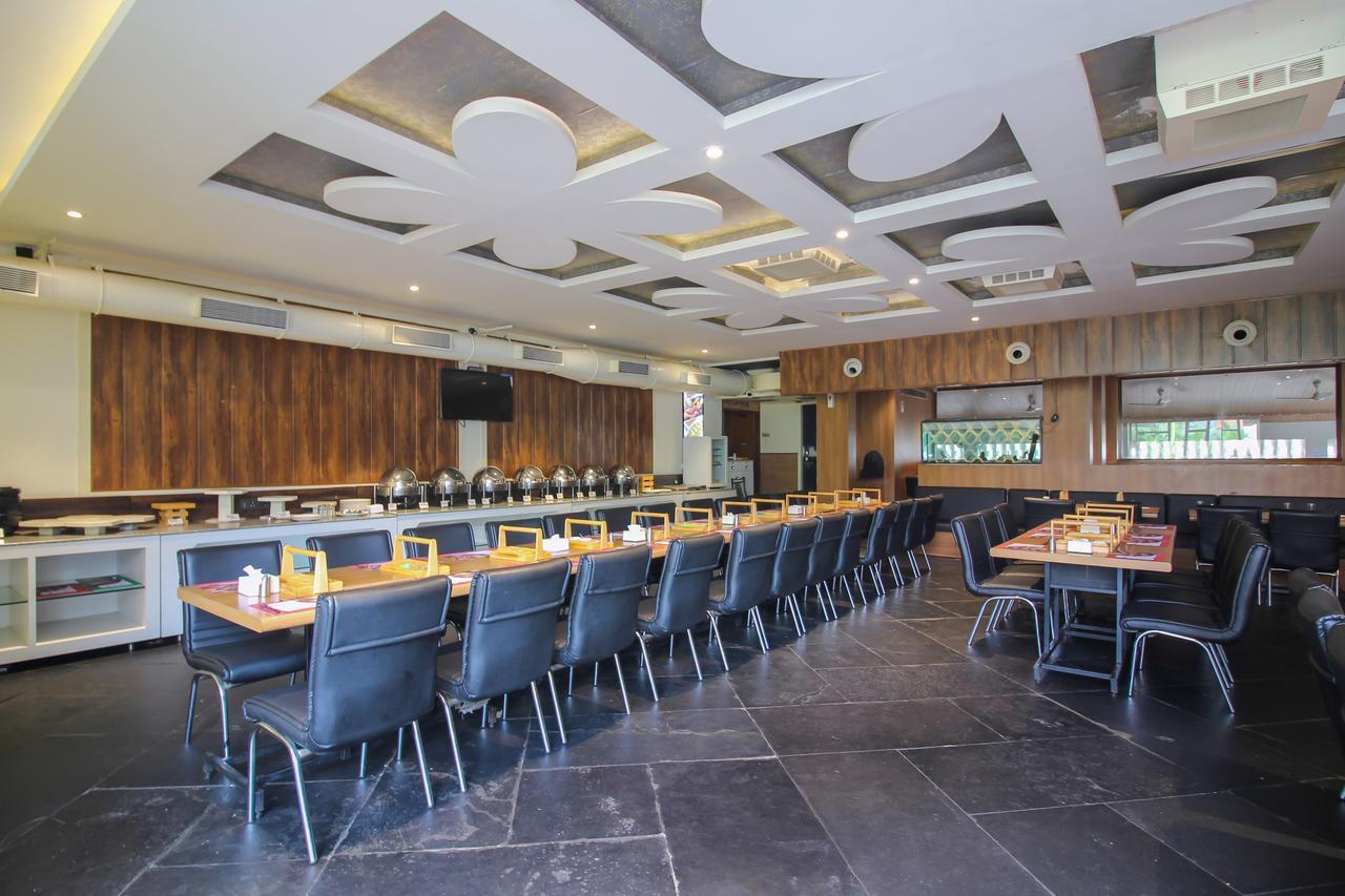 Oyo 24197 Saptaruchi Hotel Pimpri-Chinchwad Exterior photo